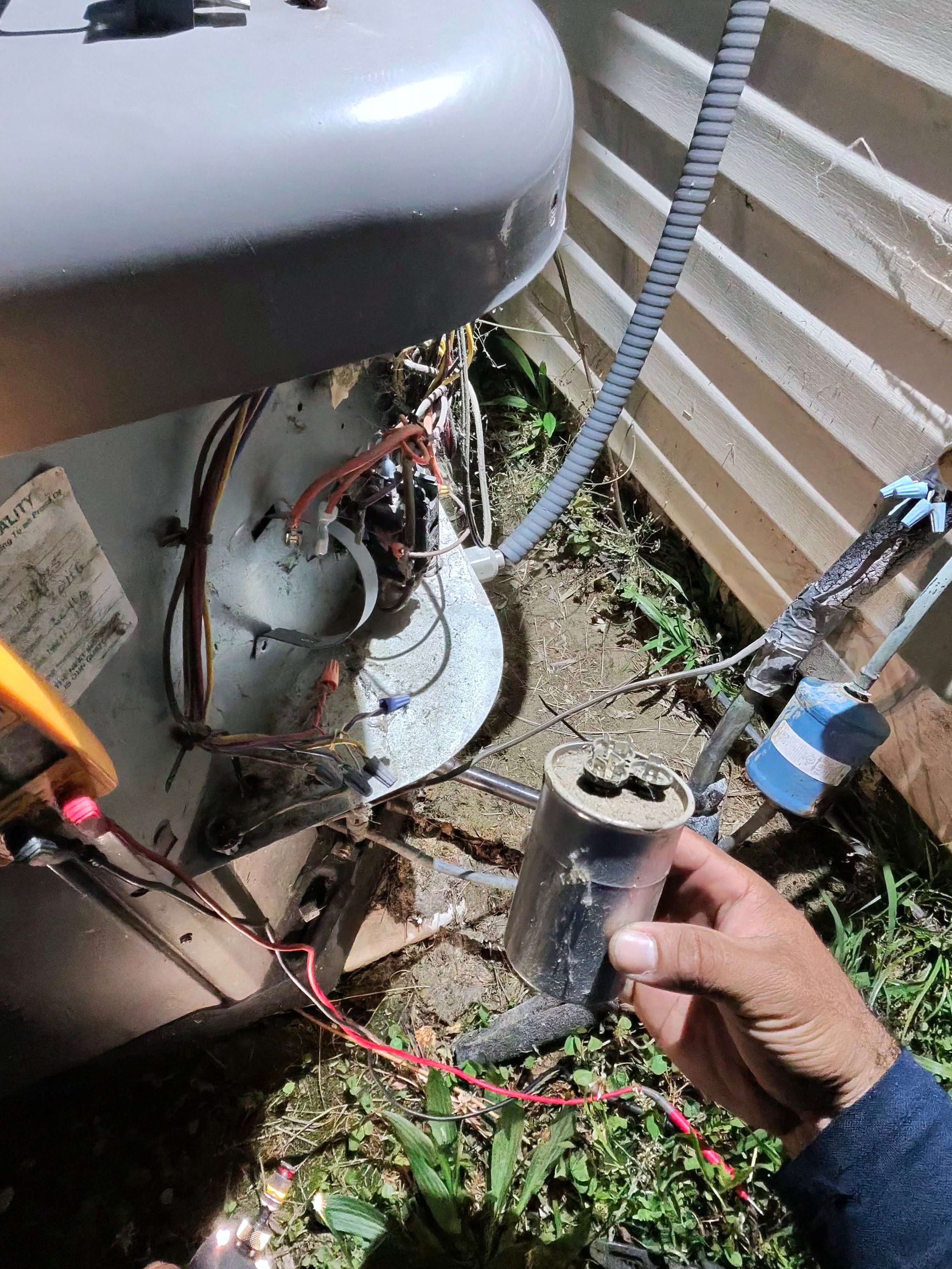 AC capacitor replacement